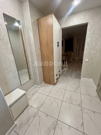 
   Продам студию, 28.4 м², Зорге ул, 229/1

. Фото 4.