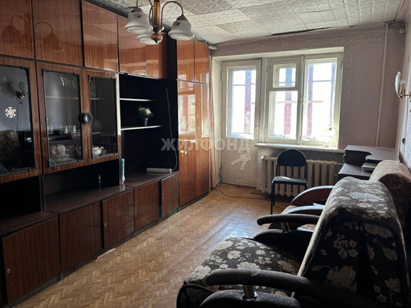 
   Продам 2-комнатную, 37.4 м², 3 Интернационала ул, 276

. Фото 2.