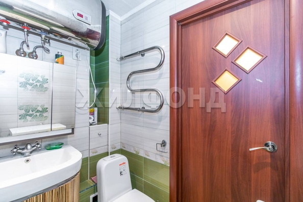 
  Продается 3-комн. квартира, 66.9 м², Петровского ул, д. 7
. Фото 6.