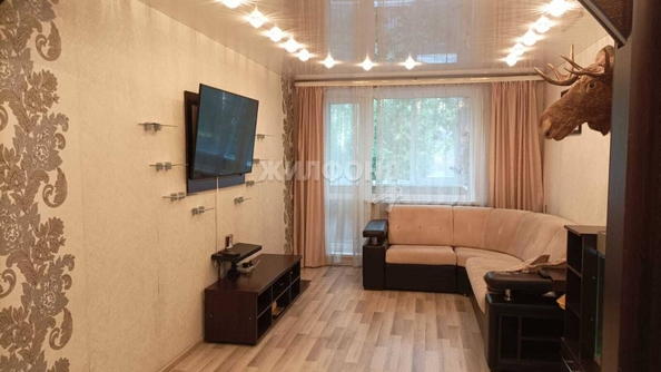 
   Продам 3-комнатную, 58.6 м², Кропоткина ул, 120/1

. Фото 3.