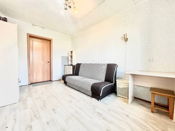 
   Продам секционку, 11.5 м², Лазарева ул, 31

. Фото 1.