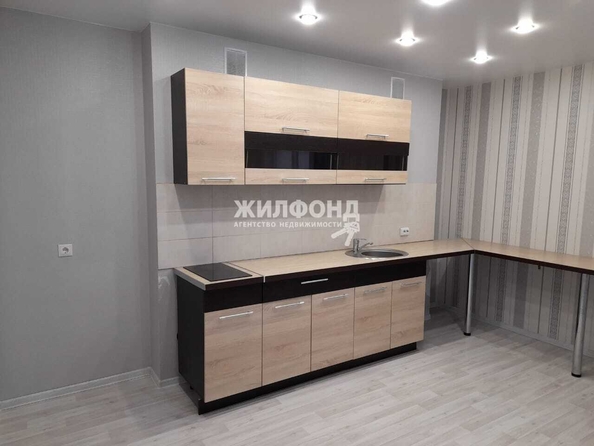 
  Сдам в аренду 1-комнатную квартиру, 40 м², Новосибирск

. Фото 1.