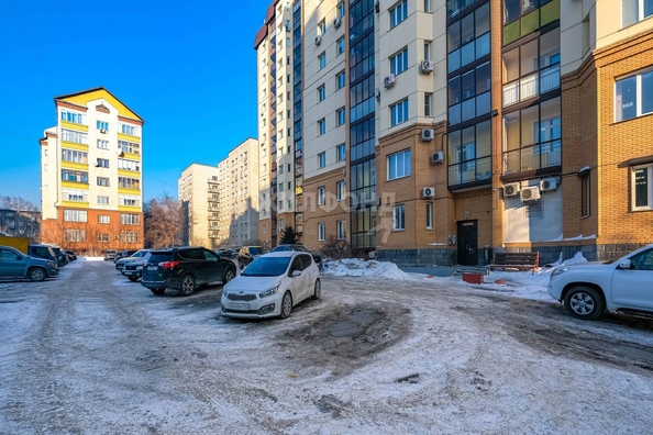 
   Продам 2-комнатную, 69.7 м², Ипподромская ул, 19

. Фото 2.