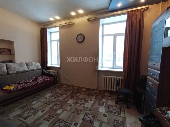 
   Продам 1-комнатную, 33.3 м², Героев Революции ул, 100

. Фото 4.