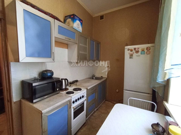 
   Продам 1-комнатную, 33.3 м², Героев Революции ул, 100

. Фото 6.