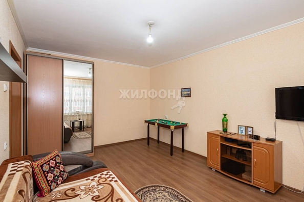 
   Продам 1-комнатную, 32.7 м², Ключ-Камышенское Плато ул, 24

. Фото 4.