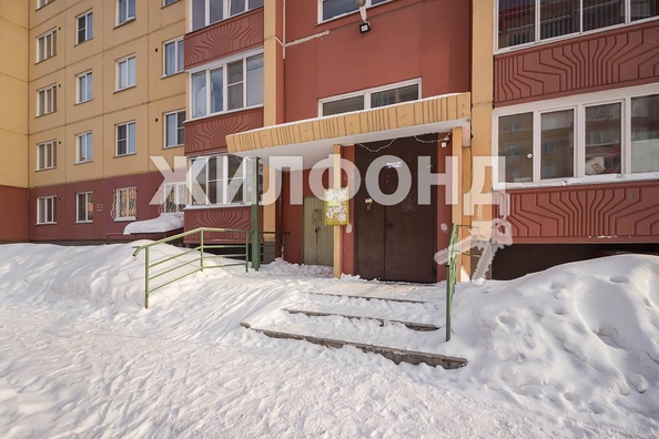 
   Продам 1-комнатную, 32.7 м², Ключ-Камышенское Плато ул, 24

. Фото 22.