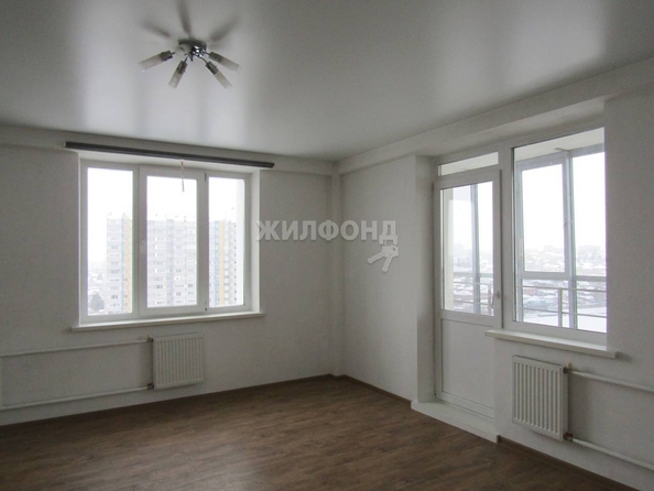 
   Продам 2-комнатную, 68.5 м², Сибиряков-Гвардейцев ул, 44/7

. Фото 1.