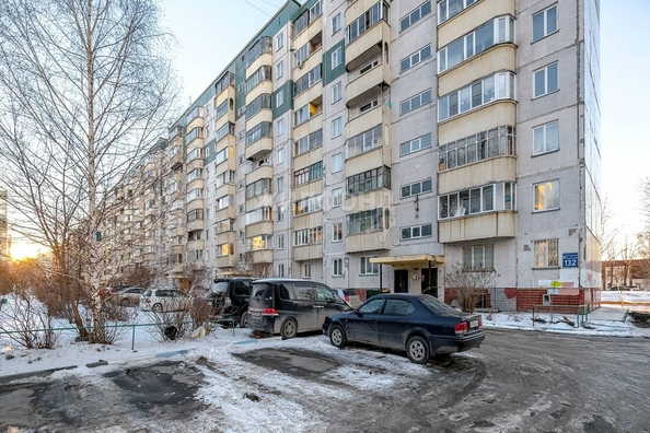 
   Продам 2-комнатную, 50.9 м², Троллейная ул, 132

. Фото 20.