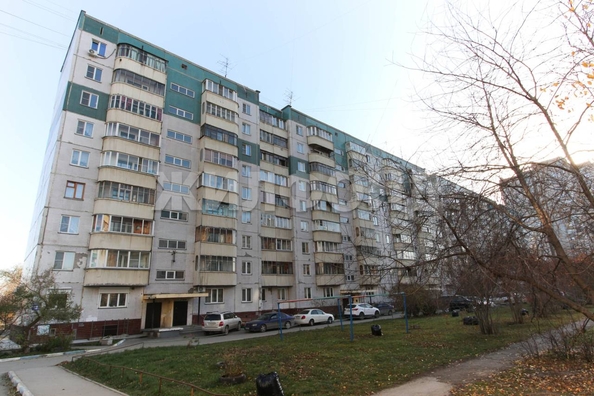 
  Продается 2-комн. квартира, 50.9 м², Троллейная ул, д. 132
. Фото 4.