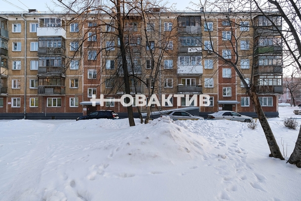 
   Продам 1-комнатную, 30.6 м², Трикотажная ул, 56

. Фото 2.