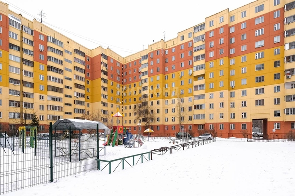 
   Продам 1-комнатную, 27.5 м², Плахотного ул, 74

. Фото 27.