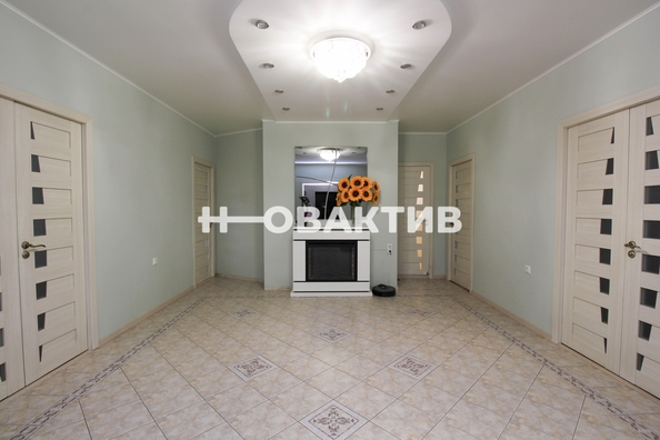 
   Продам 4-комнатную, 133 м², Народная ул, 26/1

. Фото 1.