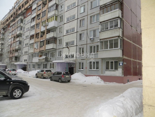 
   Продам 3-комнатную, 57.1 м², Дзержинского пр-кт, 12

. Фото 2.