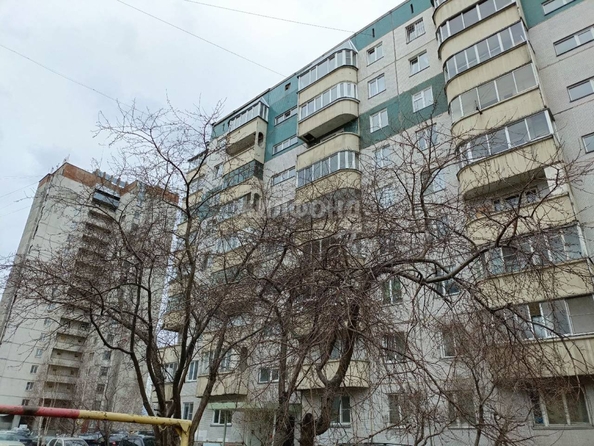 
   Продам 4-комнатную, 77.3 м², Троллейная ул, 136

. Фото 20.