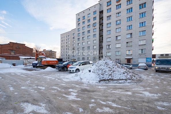 
   Продам секционку, 16.7 м², Сухарная ул, 70а

. Фото 4.