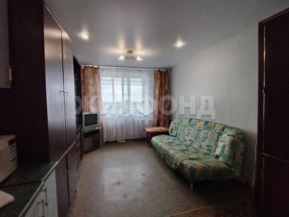 
   Продам секционку, 16.7 м², Сухарная ул, 70а

. Фото 4.