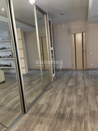 
  Сдам в аренду 3-комнатную квартиру, 108 м², Новосибирск

. Фото 3.