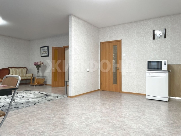 
  Сдается 3-комн. квартира, 126 м², Советская ул, д. 19
. Фото 2.