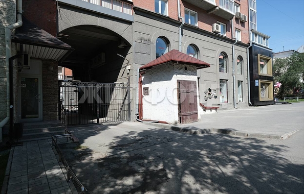 
  Сдается 3-комн. квартира 126 м². Фото 25.