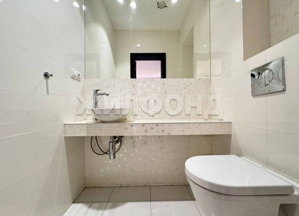
  Сдается 3-комн. квартира, 85 м², Сухарная ул, д. 101
. Фото 22.