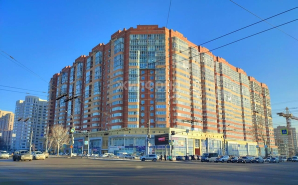 
   Продам 2-комнатную, 79.4 м², Дуси Ковальчук ул, 238

. Фото 3.