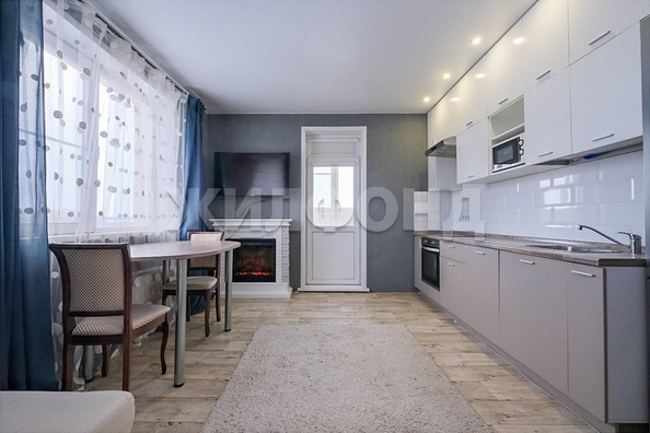 
   Продам 3-комнатную, 53.2 м², Немировича-Данченко ул, 2б

. Фото 2.