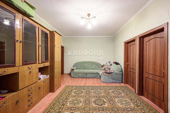 
   Продам 4-комнатную, 105.6 м², Невельского ул, 57/1

. Фото 11.