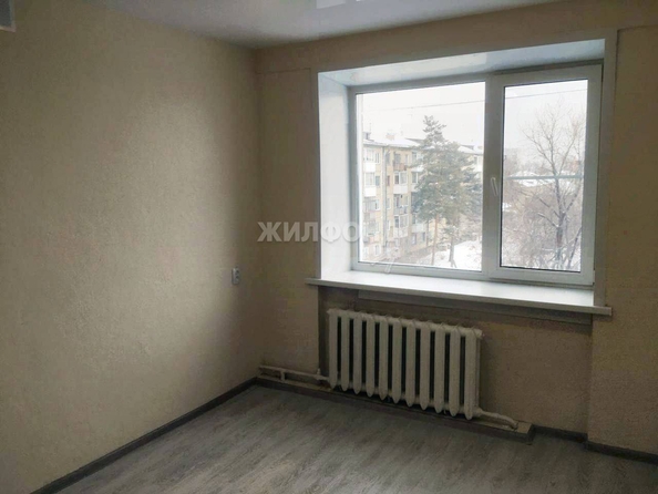 
   Продам комнату, 12.1 м², 40 лет Комсомола ул, 10

. Фото 1.