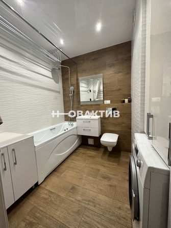 
   Продам 3-комнатную, 86.7 м², Дмитрия Шамшурина ул, 1

. Фото 16.