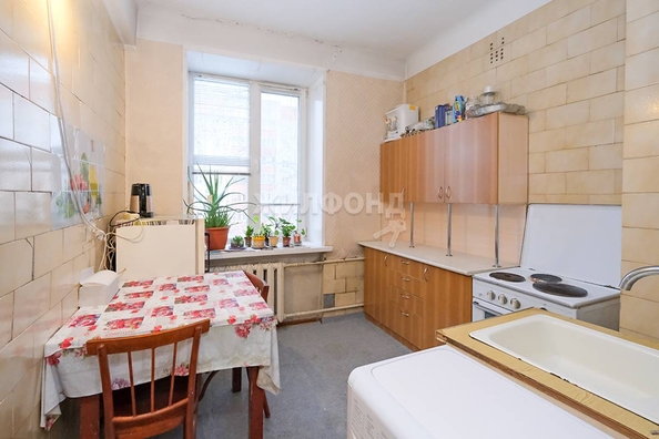 
   Продам 2-комнатную, 59 м², Сибиряков-Гвардейцев ул, 23

. Фото 11.