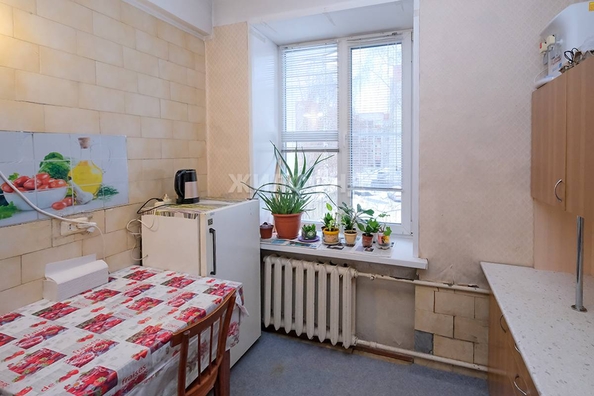 
   Продам 2-комнатную, 59 м², Сибиряков-Гвардейцев ул, 23

. Фото 14.