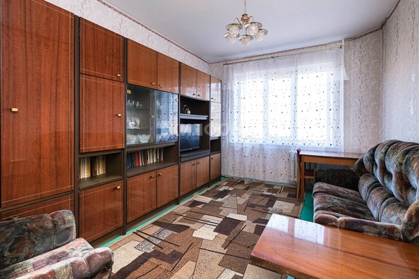 
   Продам 3-комнатную, 63.2 м², Курчатова ул, 7

. Фото 1.