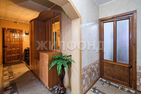 
   Продам 4-комнатную, 78.2 м², Связистов ул, 113

. Фото 1.