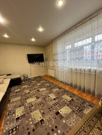 
   Продам 1-комнатную, 28.6 м², Доватора ул, 19/4

. Фото 3.