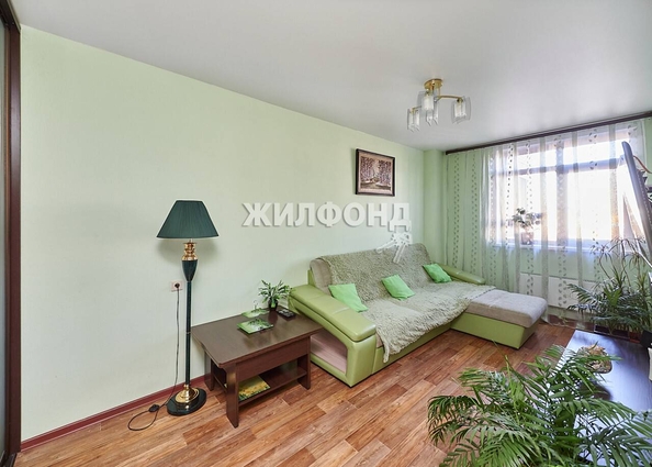 
   Продам 3-комнатную, 83.9 м², Тюленина ул, 28

. Фото 4.