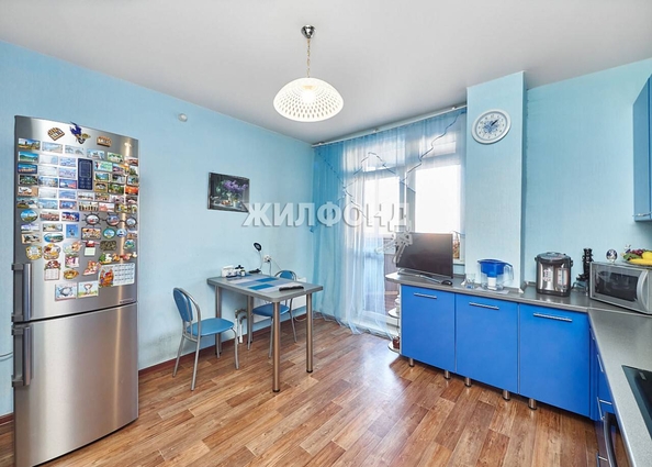 
   Продам 3-комнатную, 83.9 м², Тюленина ул, 28

. Фото 10.