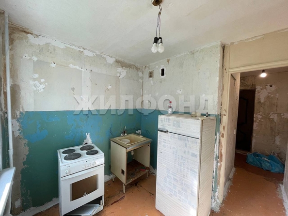 
   Продам 1-комнатную, 27.9 м², Октябрьская ул, 11

. Фото 3.