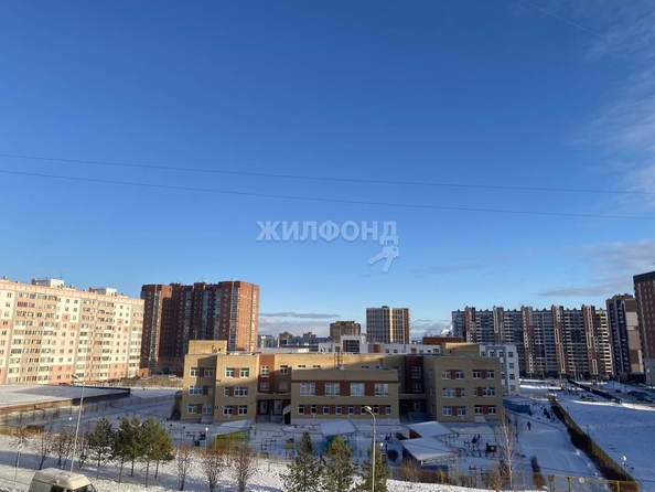 
   Продам 2-комнатную, 56.6 м², Михаила Немыткина ул, 5

. Фото 13.