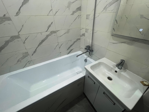 
   Продам 1-комнатную, 40.66 м², Авиастроителей ул, 18

. Фото 12.