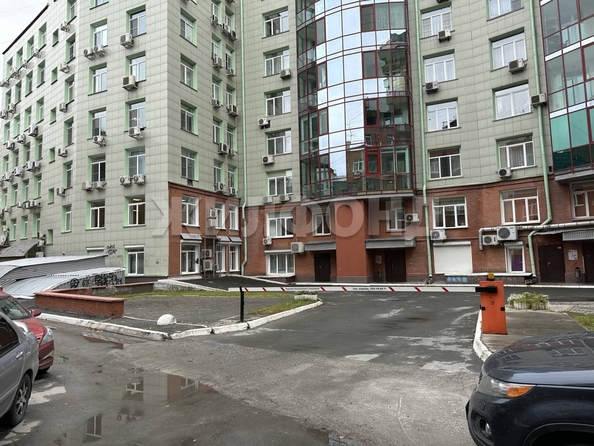 
   Продам 3-комнатную, 188.8 м², Щетинкина ул, 49

. Фото 30.