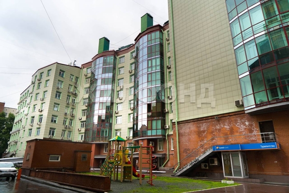 
   Продам 3-комнатную, 188.8 м², Щетинкина ул, 49

. Фото 35.