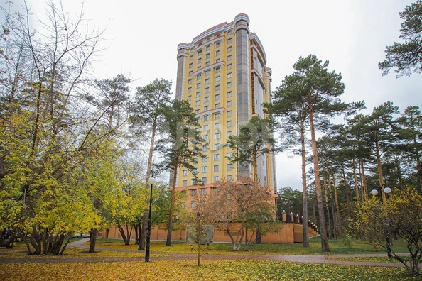 
  Продается 4-комн. квартира, 149.9 м², Богдана Хмельницкого ул, д. 11/3
. Фото 15.