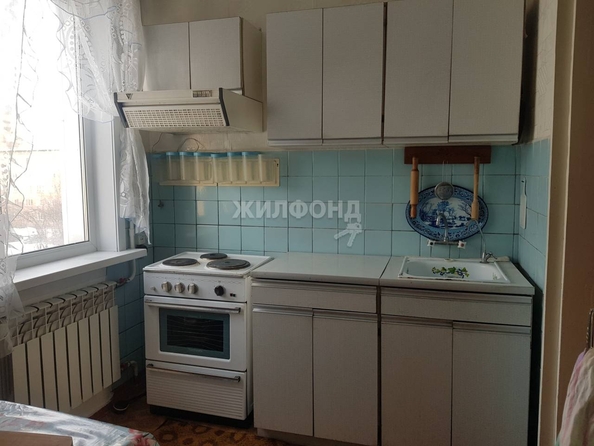 
   Продам 3-комнатную, 57.7 м², Листвянская ул, 27

. Фото 2.