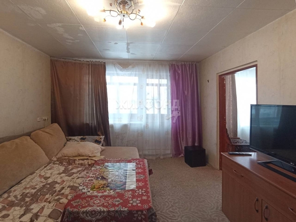 
   Продам 3-комнатную, 48 м², Петухова ул, 108

. Фото 2.