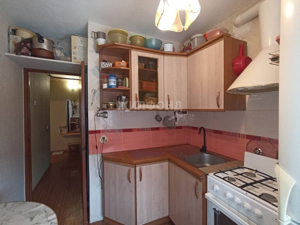 
   Продам 3-комнатную, 48 м², Петухова ул, 108

. Фото 9.