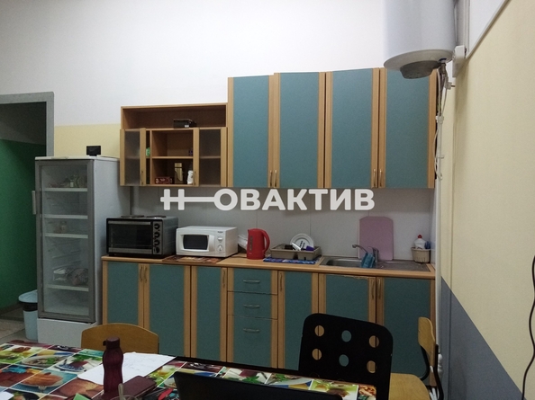 
   Продам помещение свободного назначения, 690 м², Бетонный Переезд ул, 1

. Фото 11.