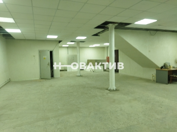 
   Продам помещение свободного назначения, 690 м², Бетонный Переезд ул, 1

. Фото 13.