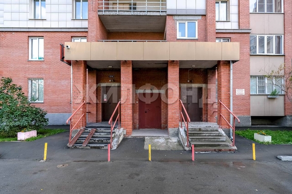 
  Продается 1-комн. квартира, 40 м², Адриена Лежена ул, д. 31
. Фото 4.