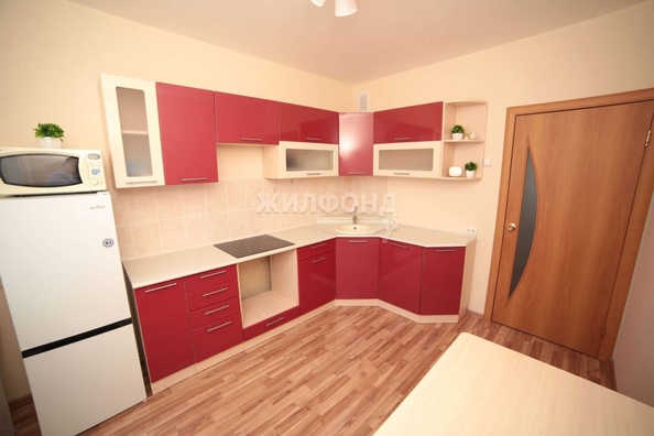 
   Продам 1-комнатную, 37.8 м², Титова ул, 272

. Фото 7.